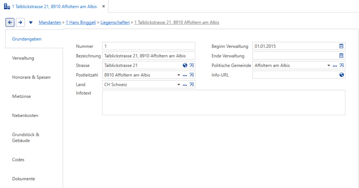 Liegenschaft, Register «Grundangaben» mit den Pflichtfeldern Nummer, Bezeichnung, Strasse, Postleitzahl, Land, Beginn und Ende der Verwaltung, politische Gemeinde, Info-URL und Infotext.