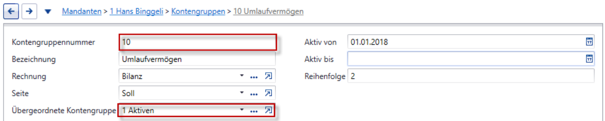 Kontengruppe «10 Umlaufvermögen»: rot umrandet die Nummer und das Feld «Übergeordnete Kontengruppe» mit «1 Aktiven»; Rechnung Bilanz, Seite Soll, Reihenfolge 2.