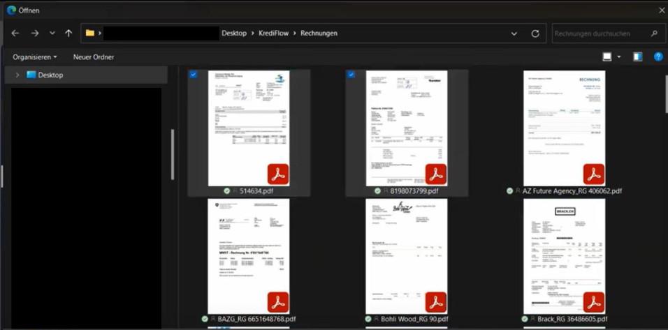 Windows-Dialog «Öffnen» im Ordner Desktop / KrediFlow / Rechnungen: die PDF-Rechnungen liegen als Kacheln vor, mehrere sind über die Checkboxen oben links markiert.