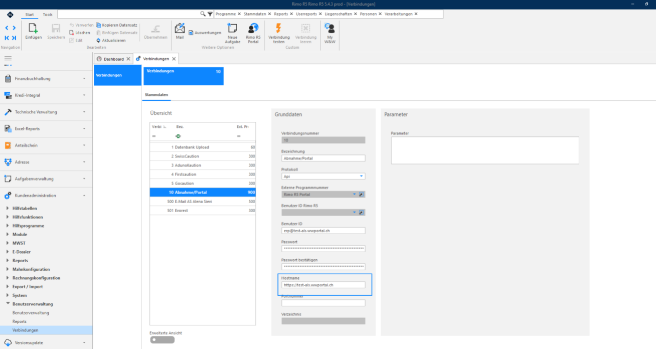 Benutzerverwaltung / Verbindungen: Portal-Verbindung «Abnahme/Portal» mit Protokoll Api; hervorgehoben das Feld Hostname mit der Portal-URL — für EasyContact wird daran /ec angehängt.