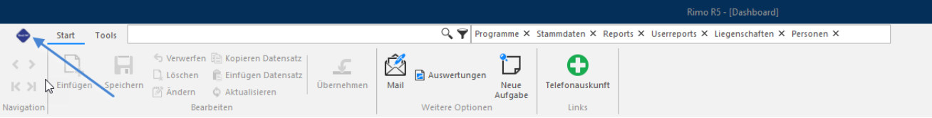 Rimo R5, Menüband oben links: ein Pfeil zeigt auf das Rimo-R5-Icon, über das das Hintergrundmenü «Information» geöffnet wird.